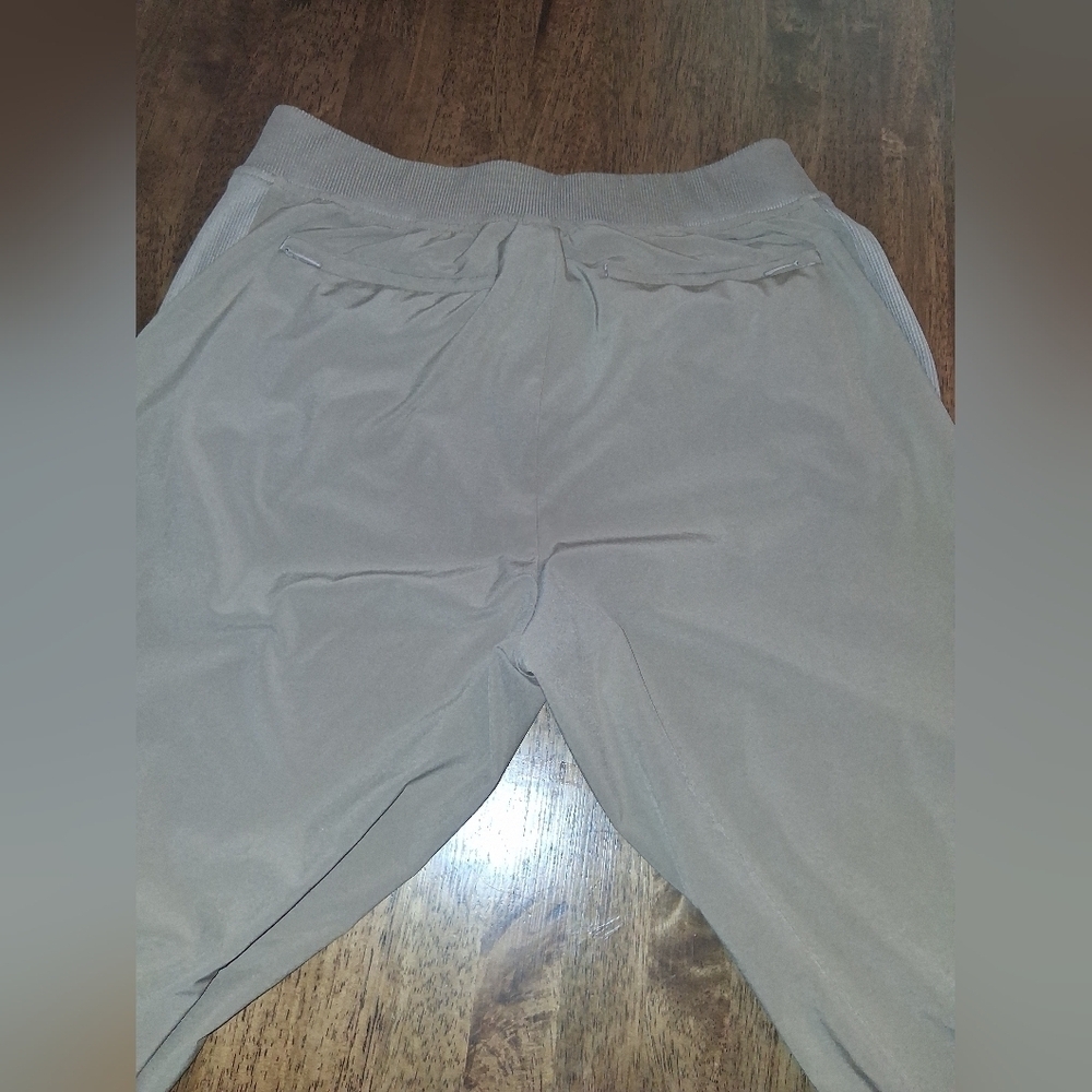 Athleta women’s “Brooklyn Ankle Pant”, color Tan size 4 - Picture 10 of 10